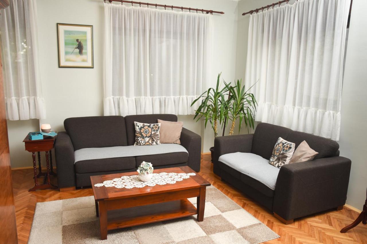 Apartman Woolf Senta Exterior foto